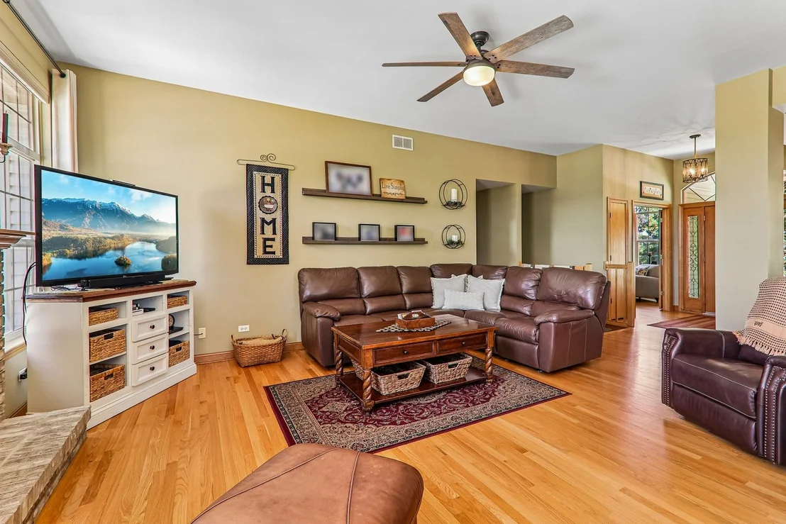 Photo of 5715 Saddle Ridge