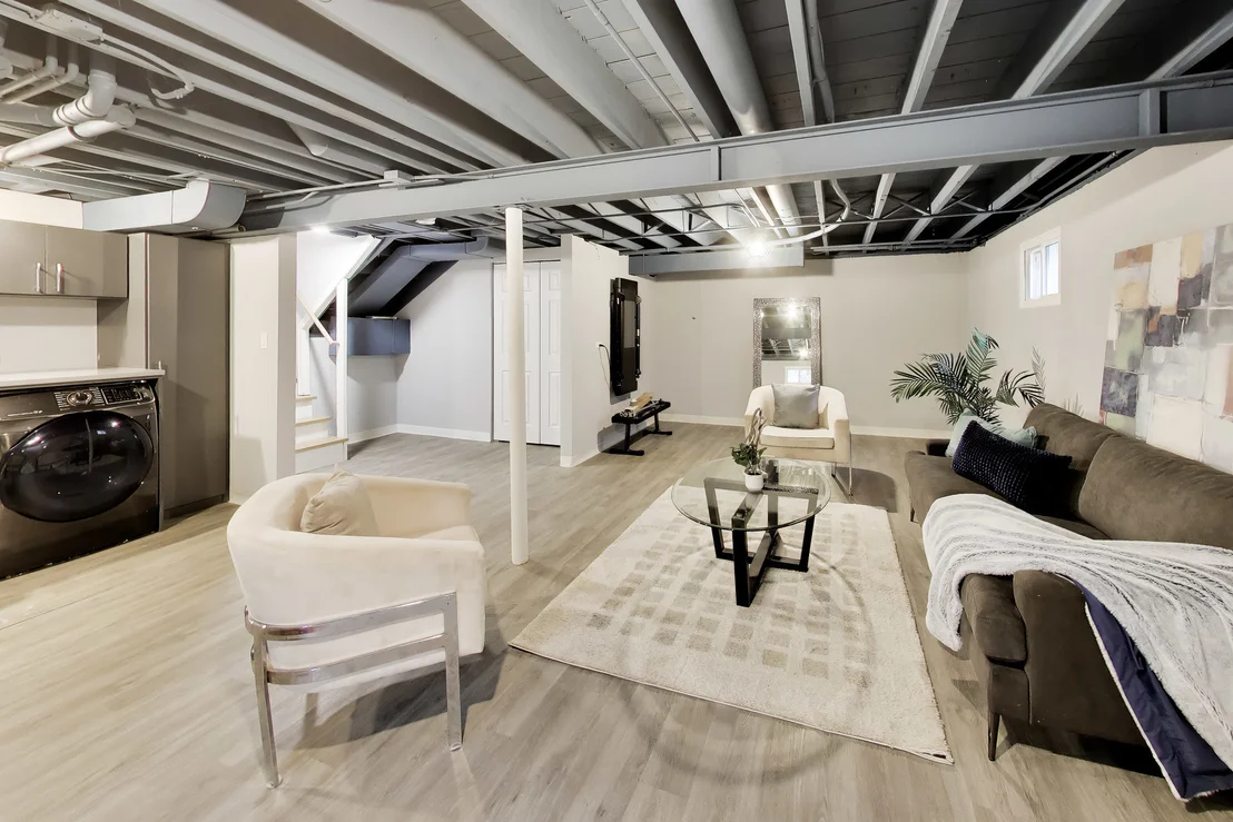 Photo of 1005 FORESTWAY Drive
