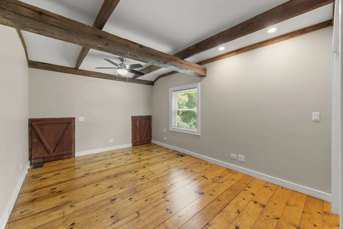 Photo of 7479 Grove Road