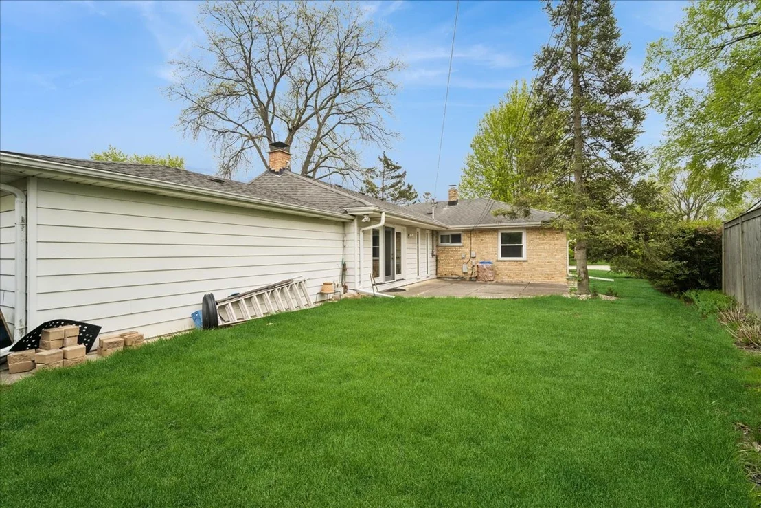 Photo of 1112 Whitfield Road