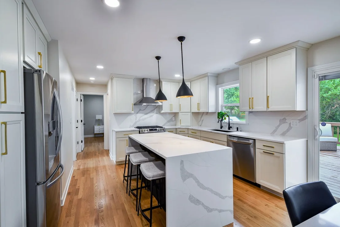 Photo of 352 MILLCREEK Lane