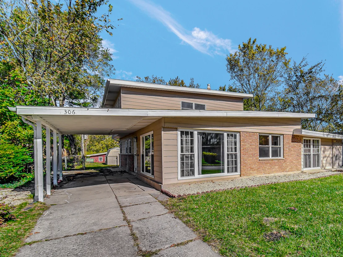 Photo of 306 SIOUX Street