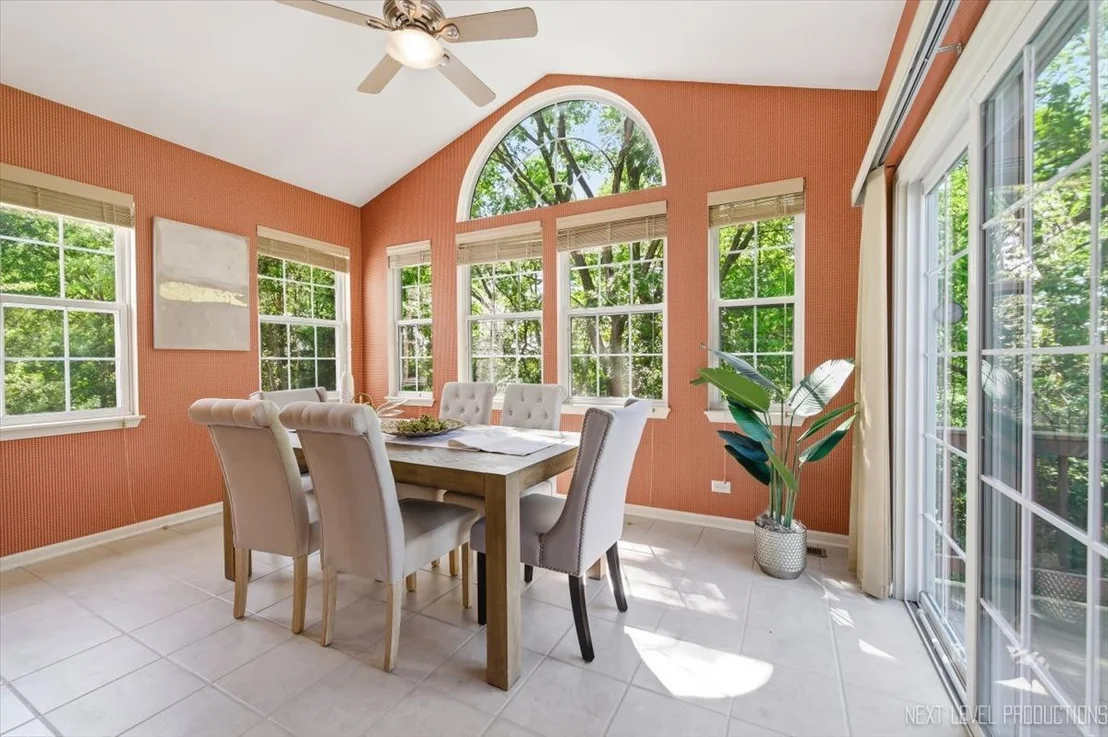 Photo of 865 Cambridge Drive