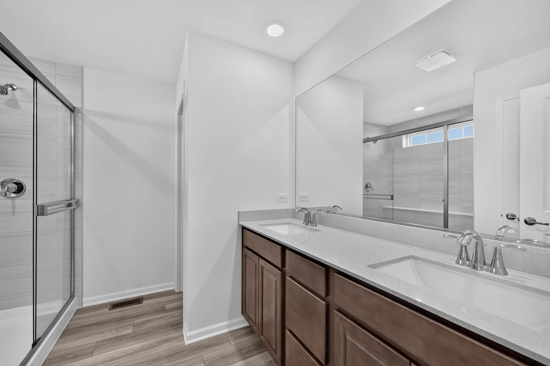 Photo of 565 Arye Drive
