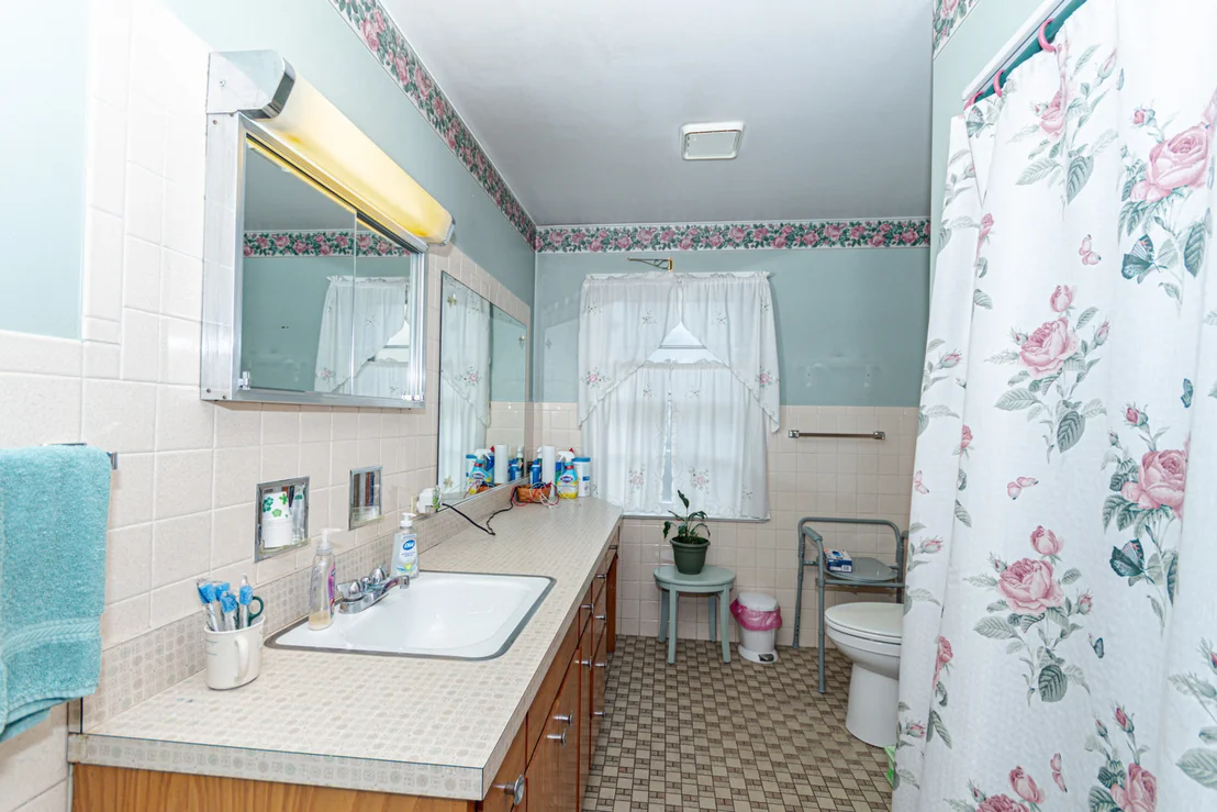 Photo of 22 GALE Avenue