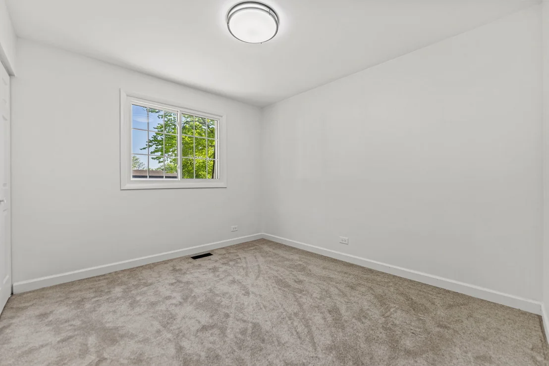 Photo of 1147 Windsor Drive