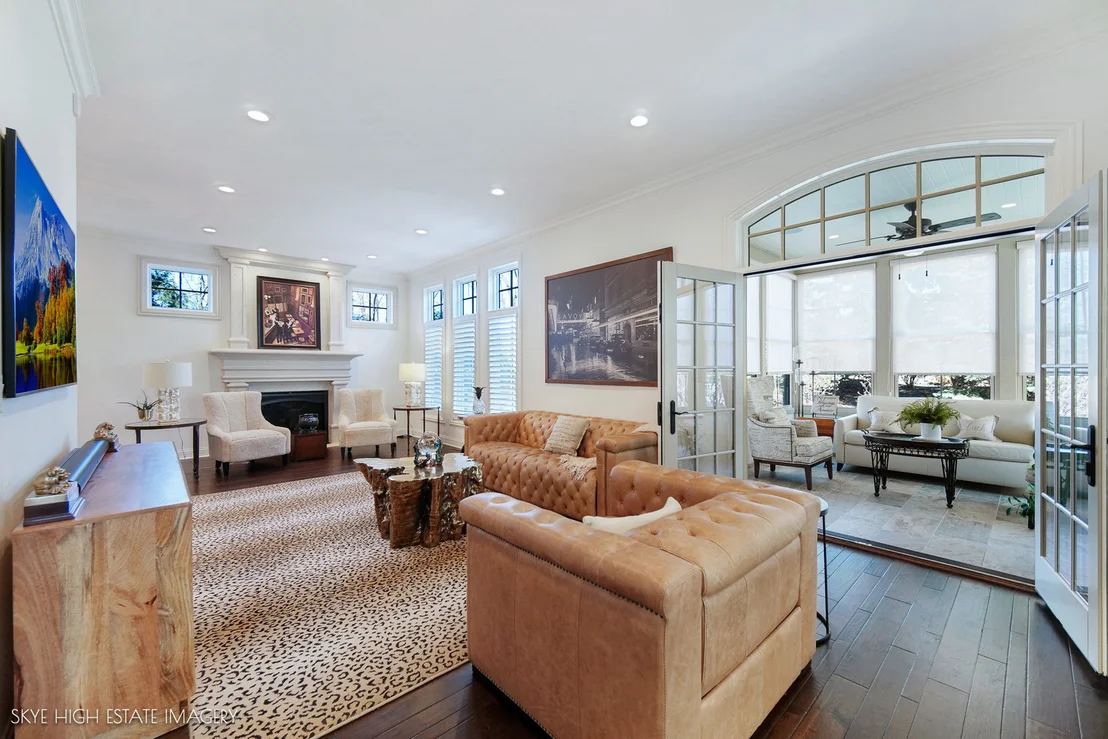Photo of 1 Willowcrest Drive