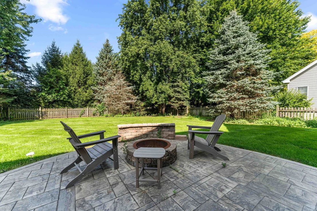 Photo of 9 N Daniels Drive