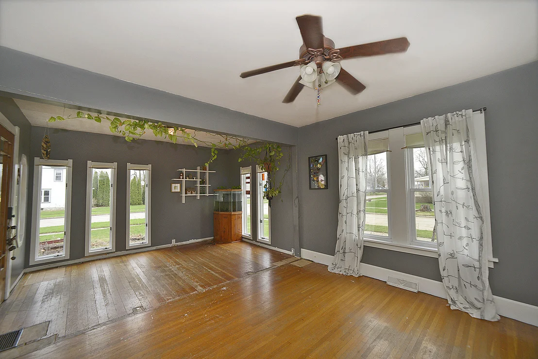 Photo of 210 6th Street