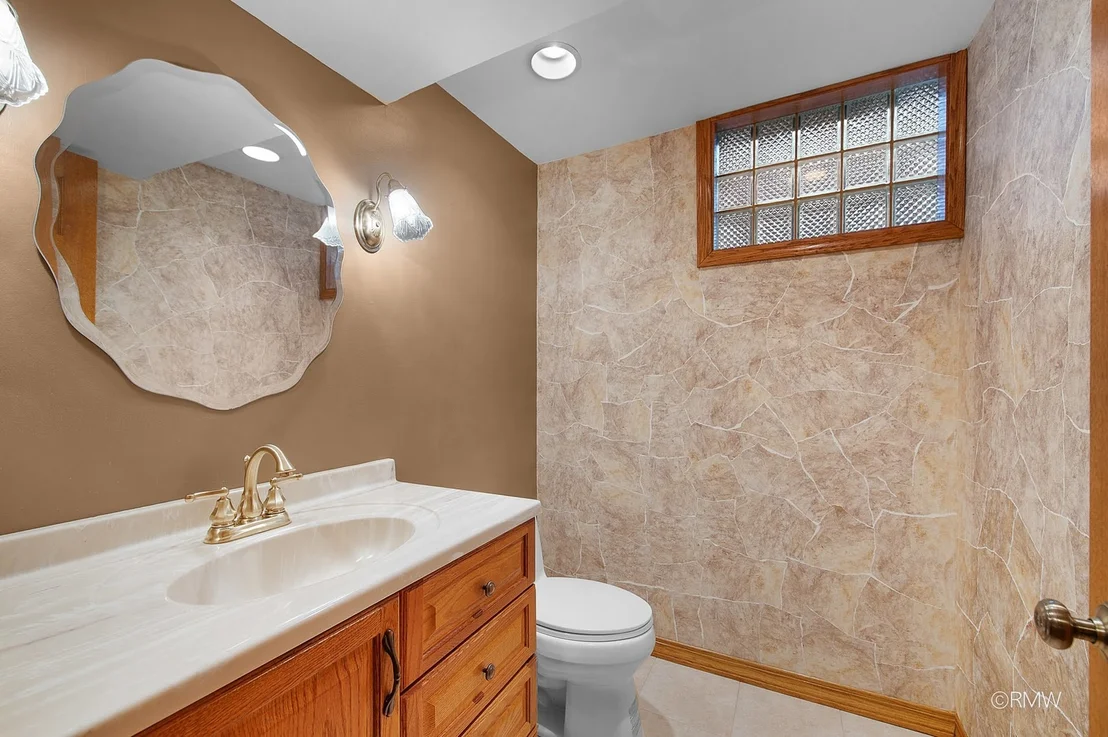 Photo of 21W301 Par Lane