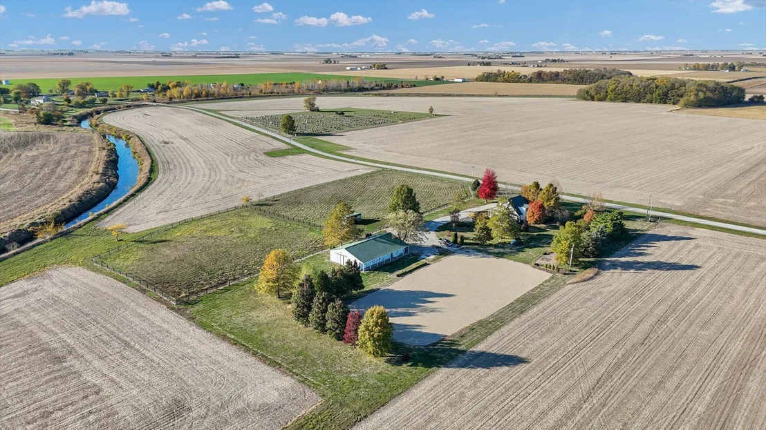 Photo of 561 County Road 700 N