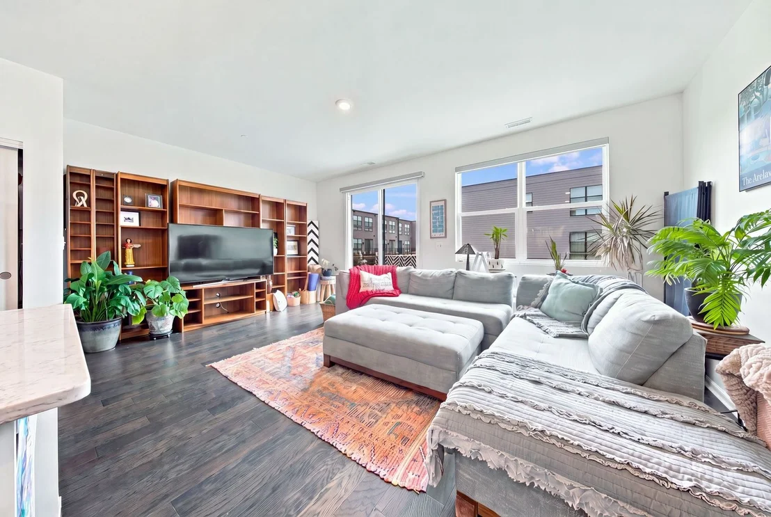 Photo of 2210 Venture Drive