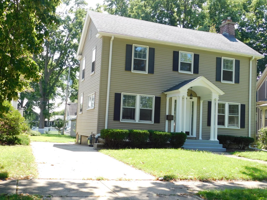 Photo of 1409 Ottawa Avenue