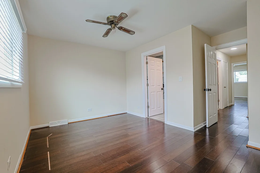 Photo of 9249 BARBERRY Lane