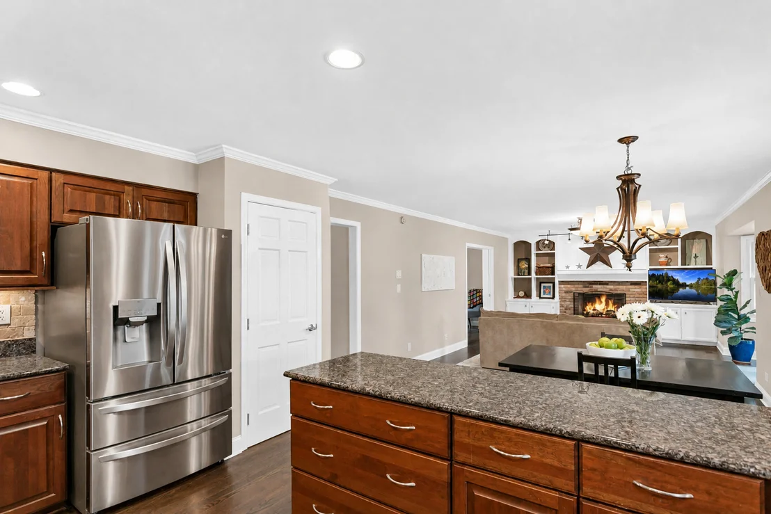 Photo of 2045 Somerset Lane