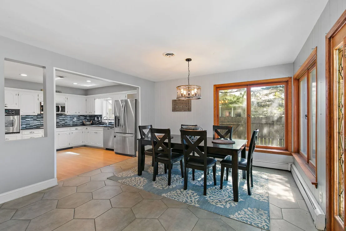 Photo of 3415 Venice Avenue