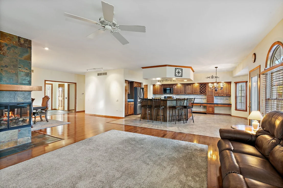 Photo of 2101 Burnham Court