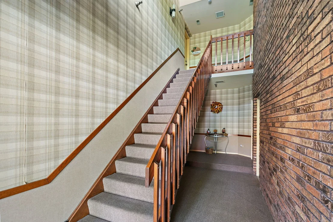 Photo of Unit B at 3 Creekside Circle