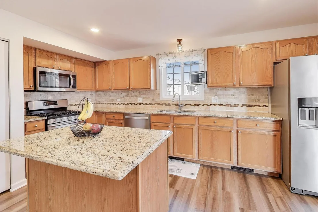 Photo of 1612 Fox Run Drive