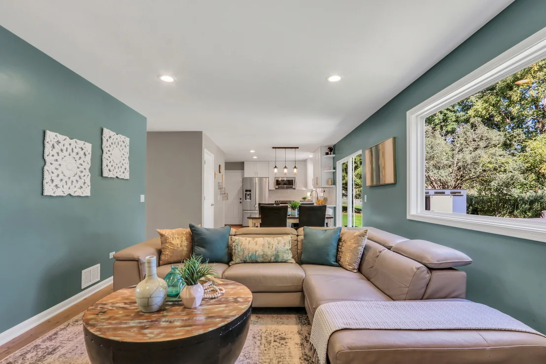 Photo of 6405 Plainview Road