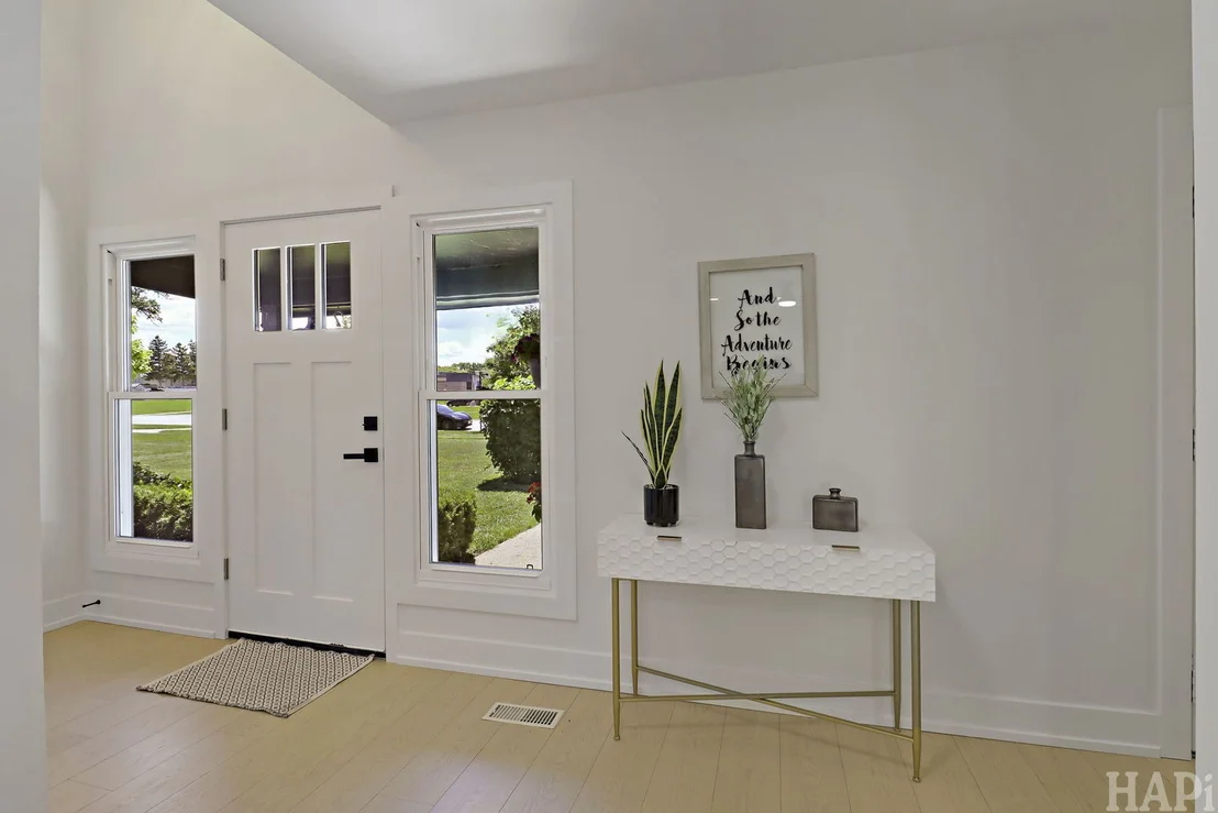 Photo of 166 E Cunningham Drive