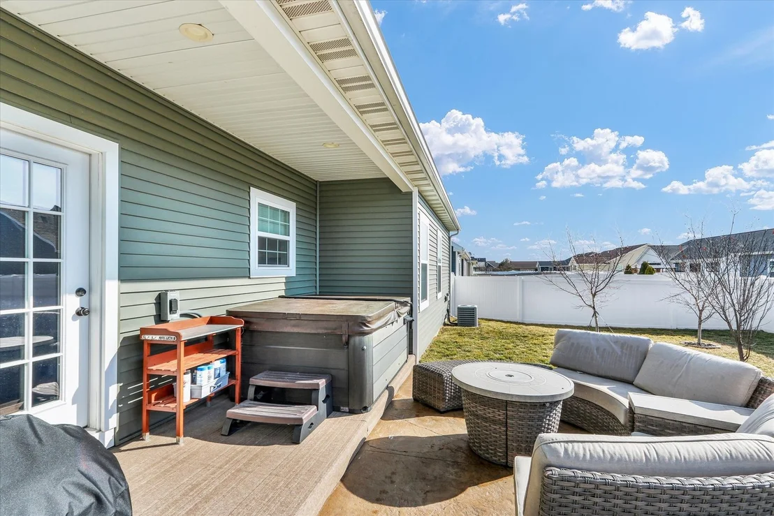 Photo of 1611 E Vernon Drive