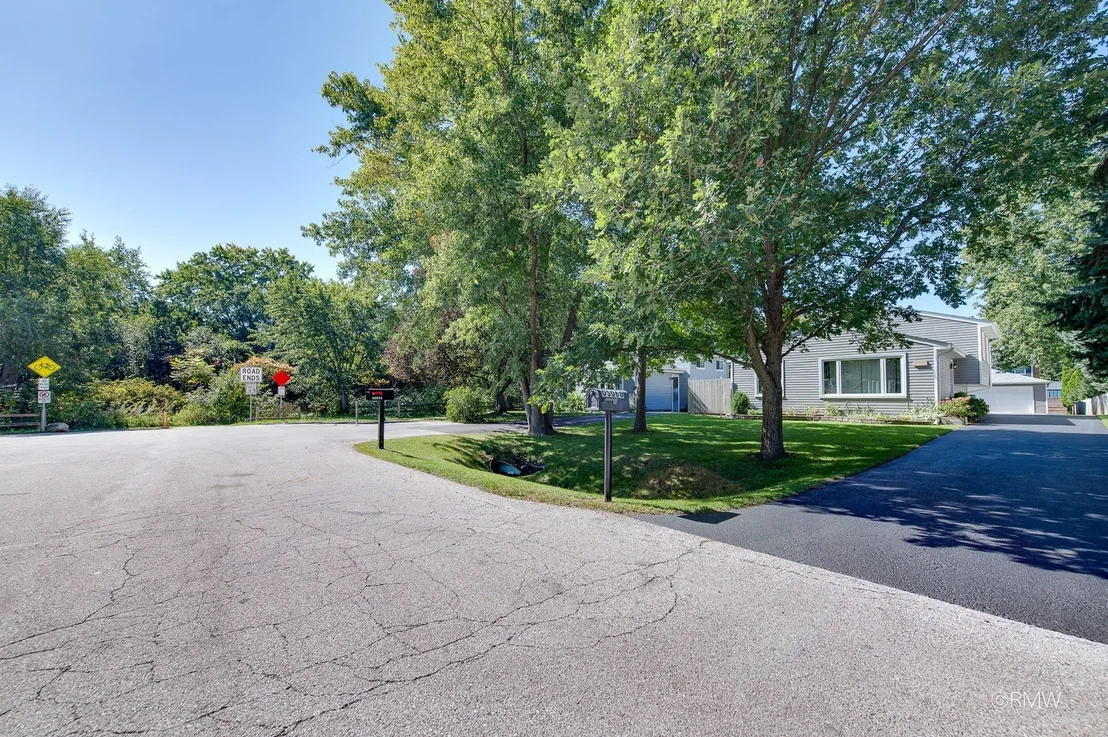 Photo of 0S068 Cottonwood Drive