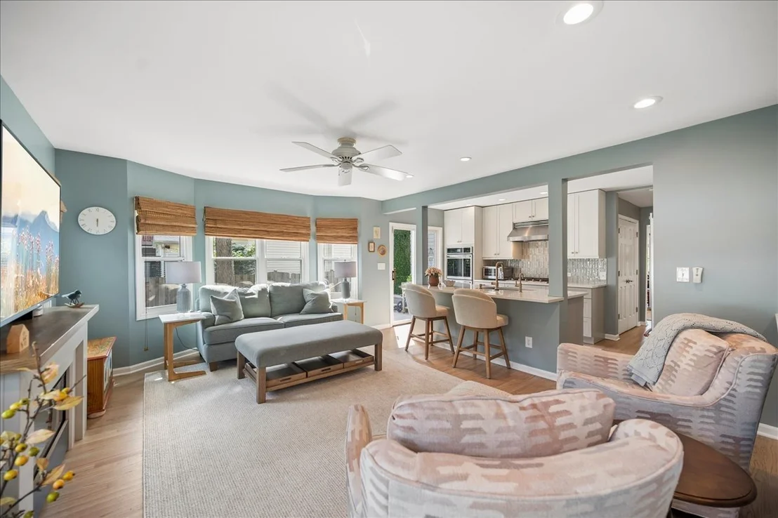 Photo of 1105 Blackthorn Lane