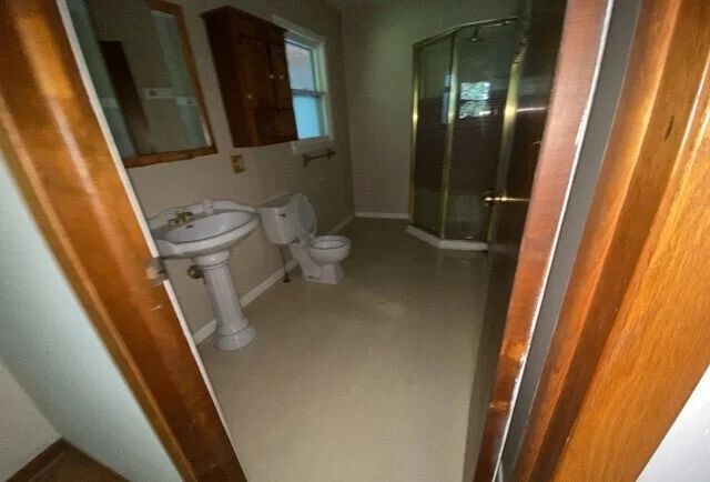 Photo of 13090 River Road