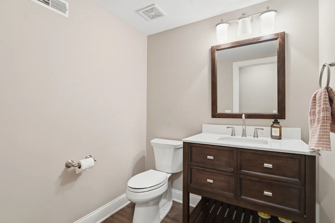 Photo of 899 Edgewood Drive