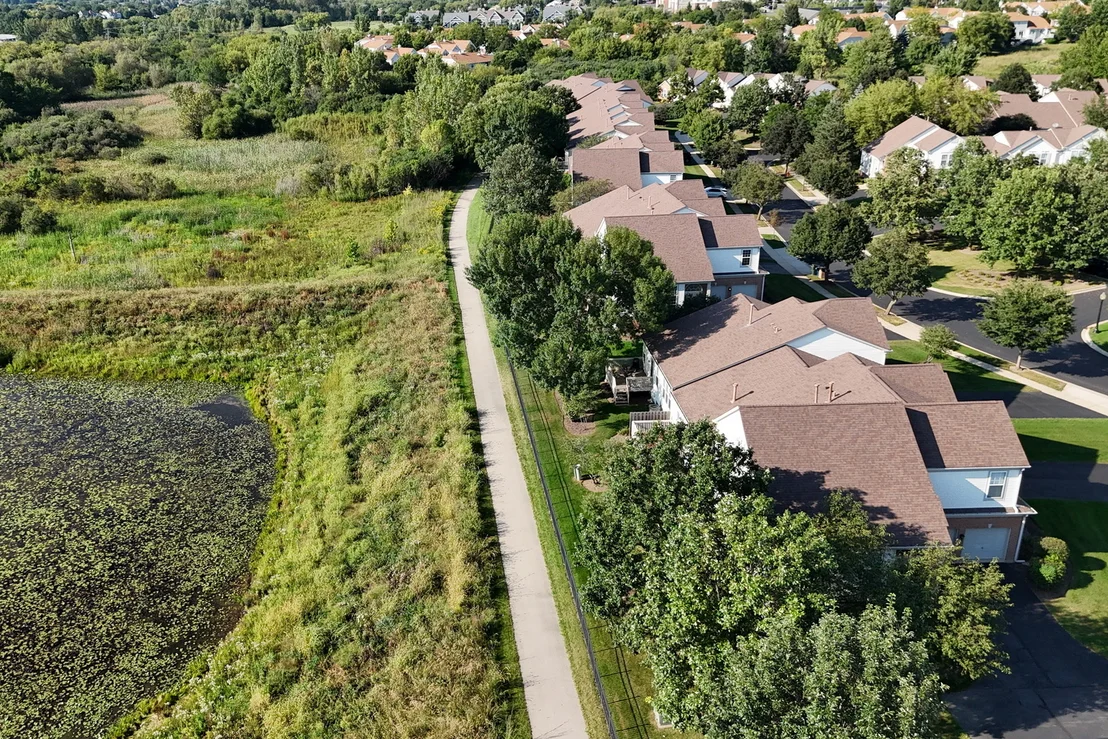 Photo of 2833 Waterfront Avenue
