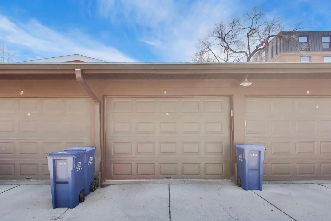 Photo of Unit 0 at 320 Linden Avenue