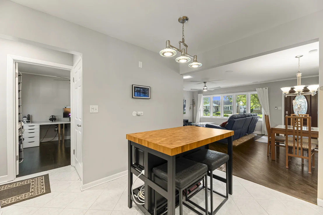 Photo of 9 N Waverly Place