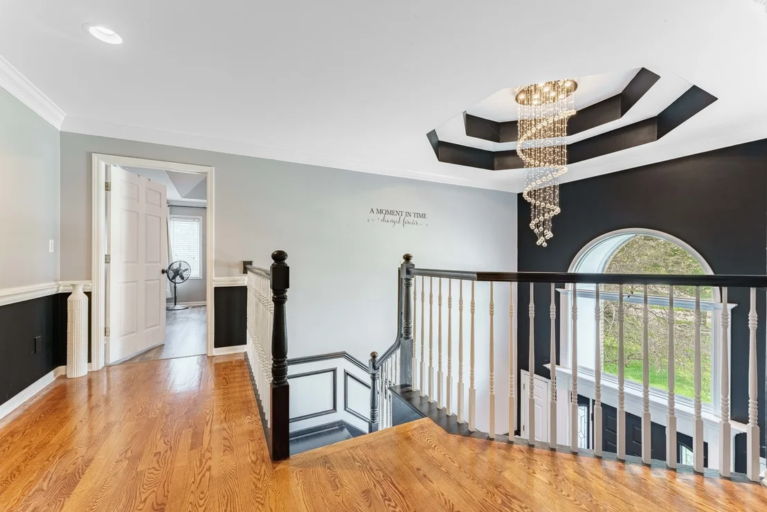 Photo of 926 Edgewood Drive