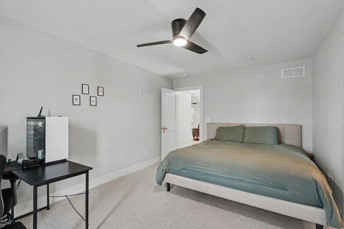 Photo of 405 Constitution Boulevard