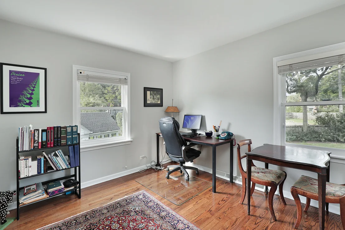 Photo of 1024 Old Elm Place