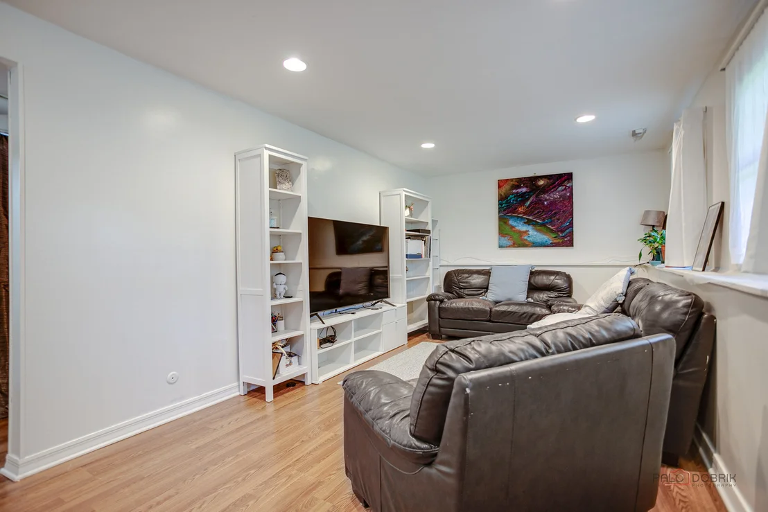 Photo of 600 Thompson Boulevard