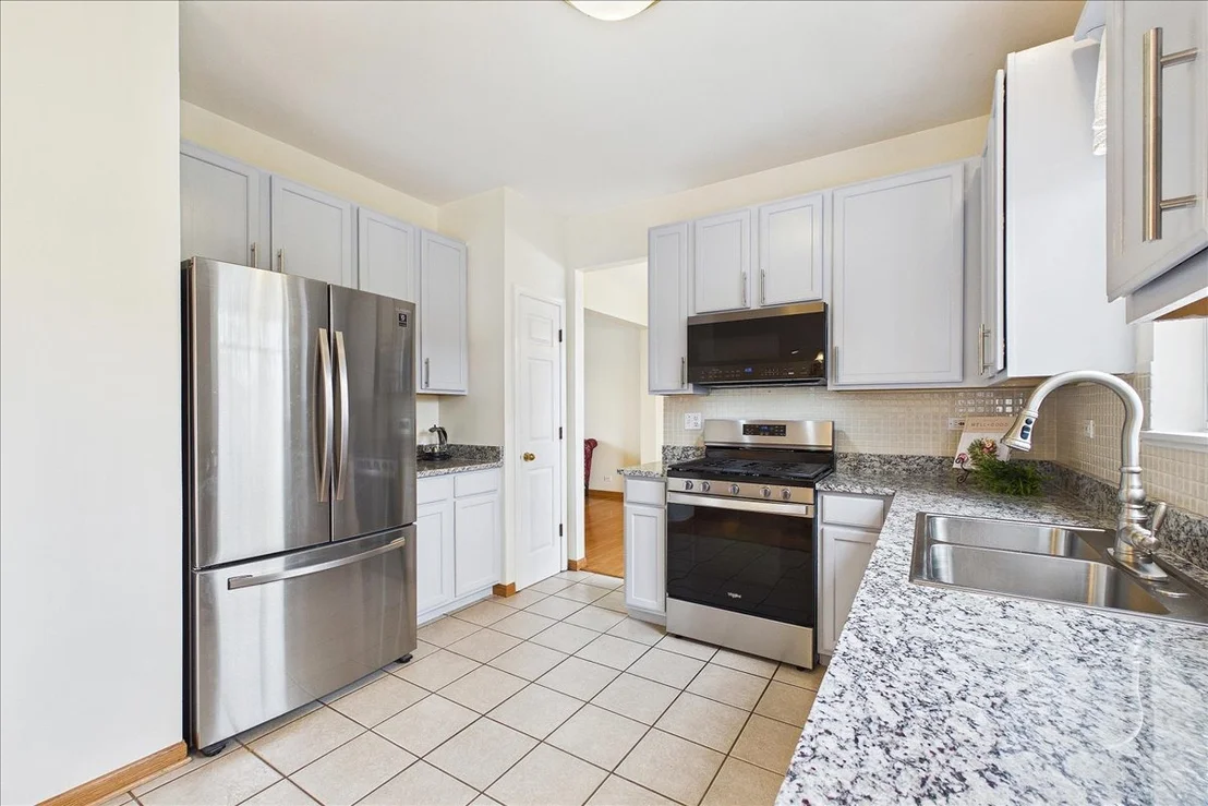 Photo of 913 Meadowridge Drive