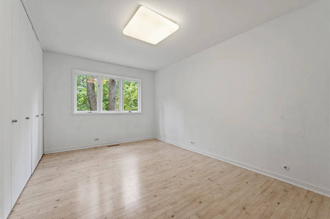 Photo of 560 Thornmeadow Road