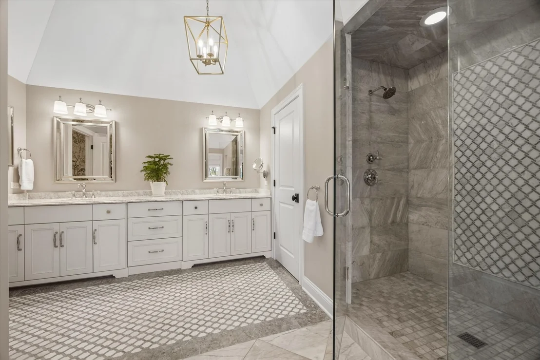Photo of 1561 Hawthorne Lane