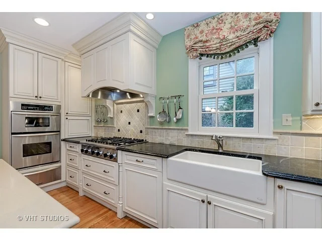 Photo of 1710 Forest Avenue
