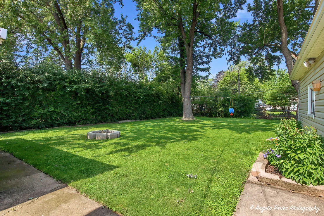 Photo of 2409 Robin Lane