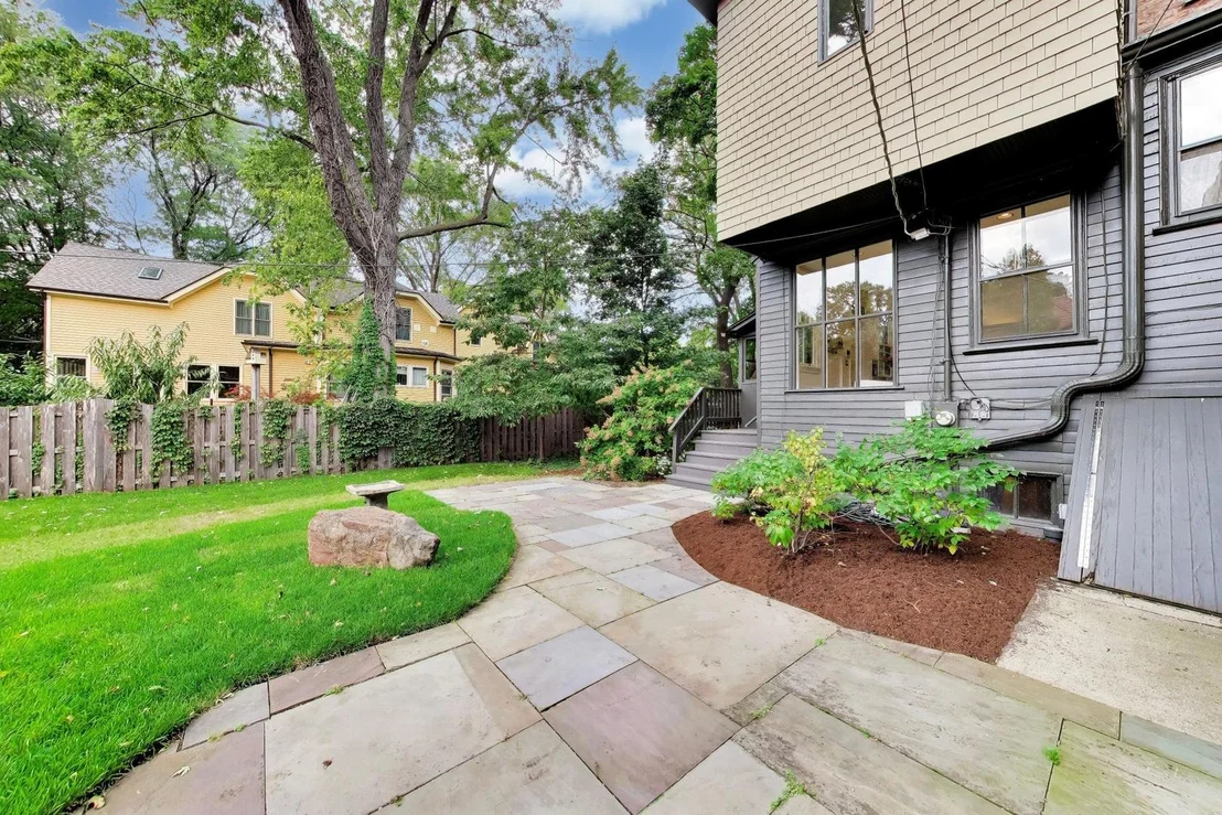 Photo of 225 Hamilton Street