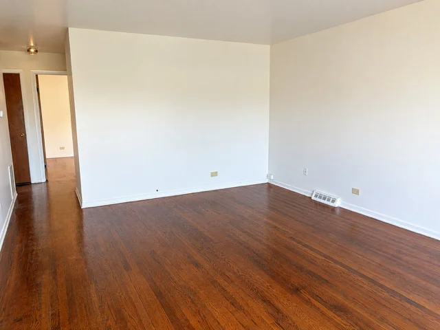 Photo of 16321 Dixie Highway