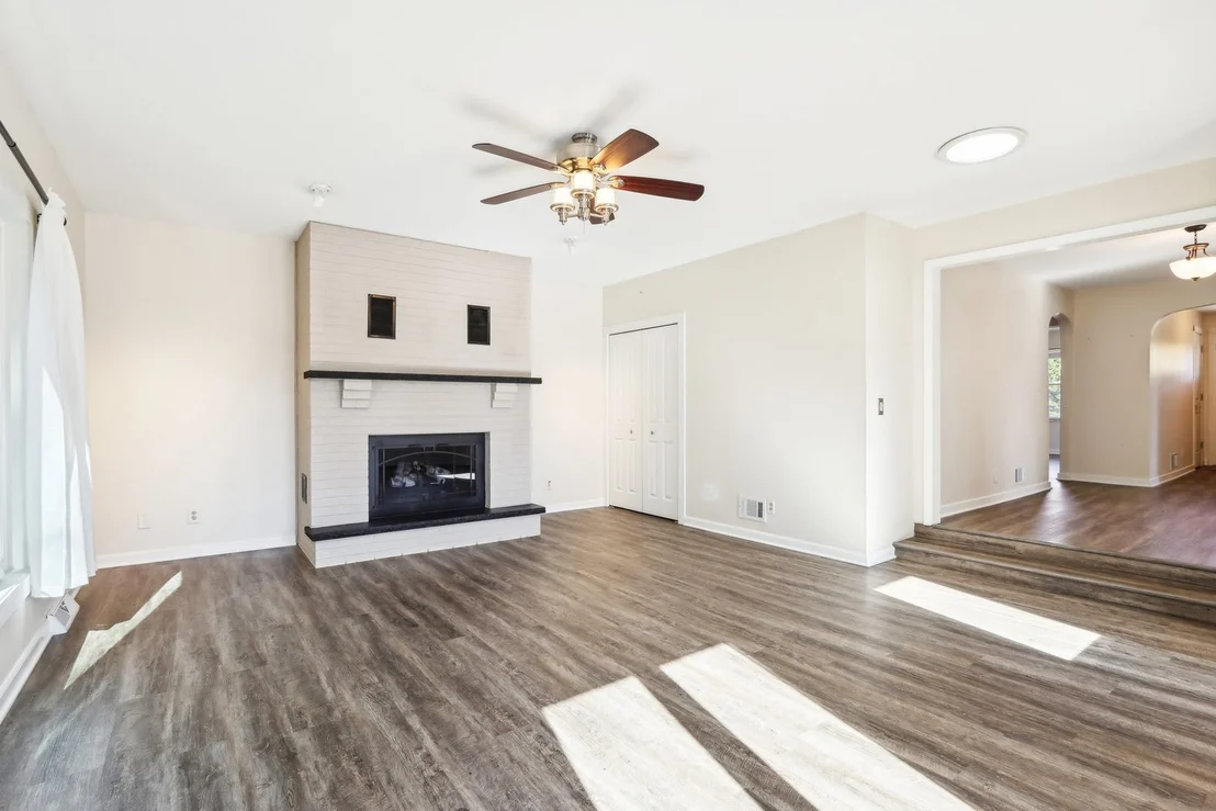 Photo of 420 Willow Road
