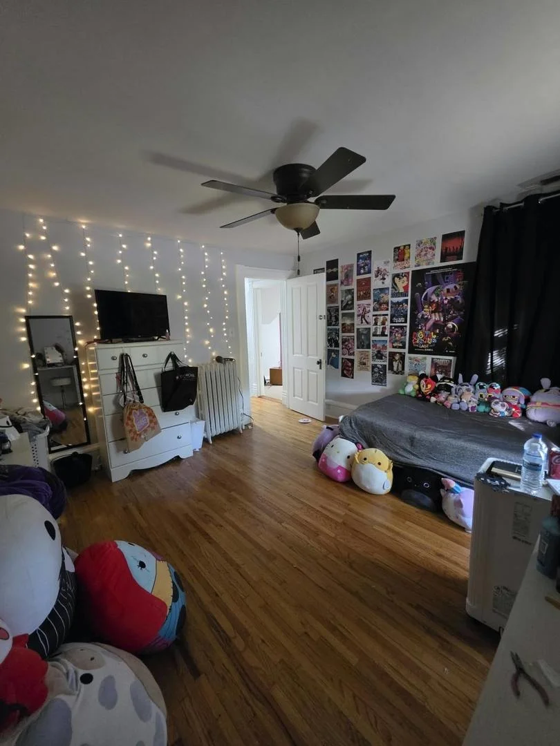 Photo of 554 Bangs Street