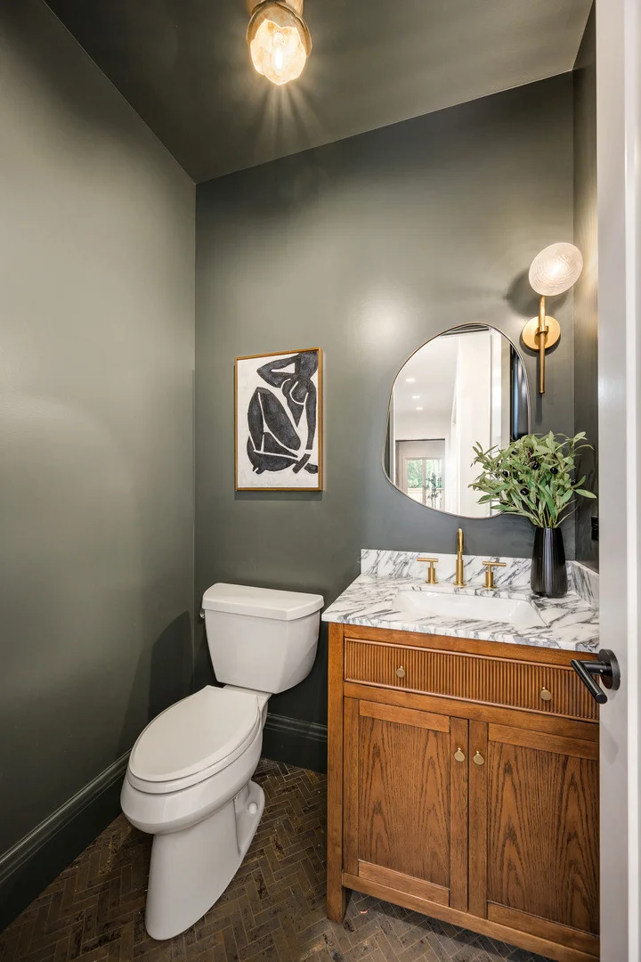 Photo of 809 Lenox Road