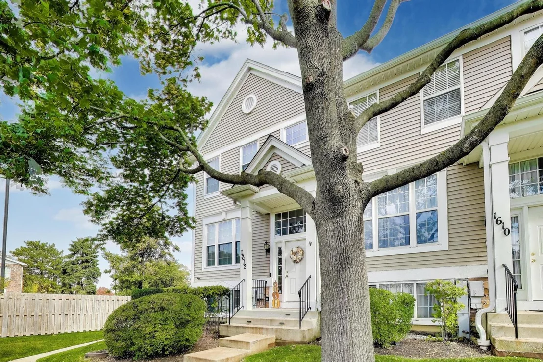 Photo of 1612 Fox Run Drive