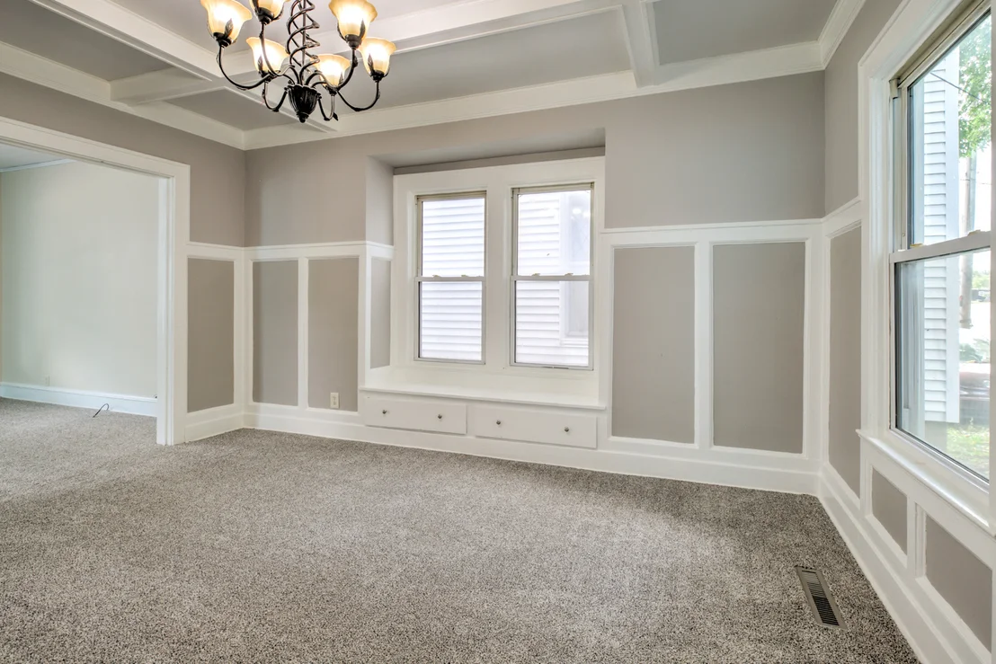 Photo of 310 N Mclean Street