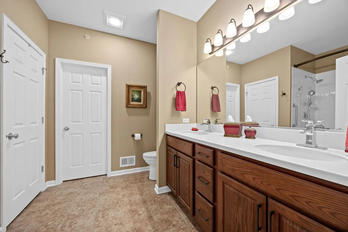 Photo of 1707 Pondview Drive